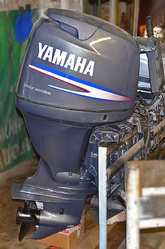 Мотор лодочный подвесной Yamaha 100л.с.,  4такт.,  2002 г.в.