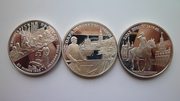 серебряные монеты 2 руб 1995 г. Парад победы в Москве