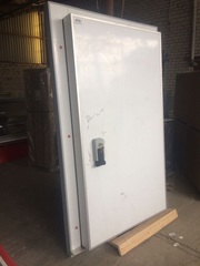  Холодильная дверь 80мм 800х1950 ппу(пур). В наличии